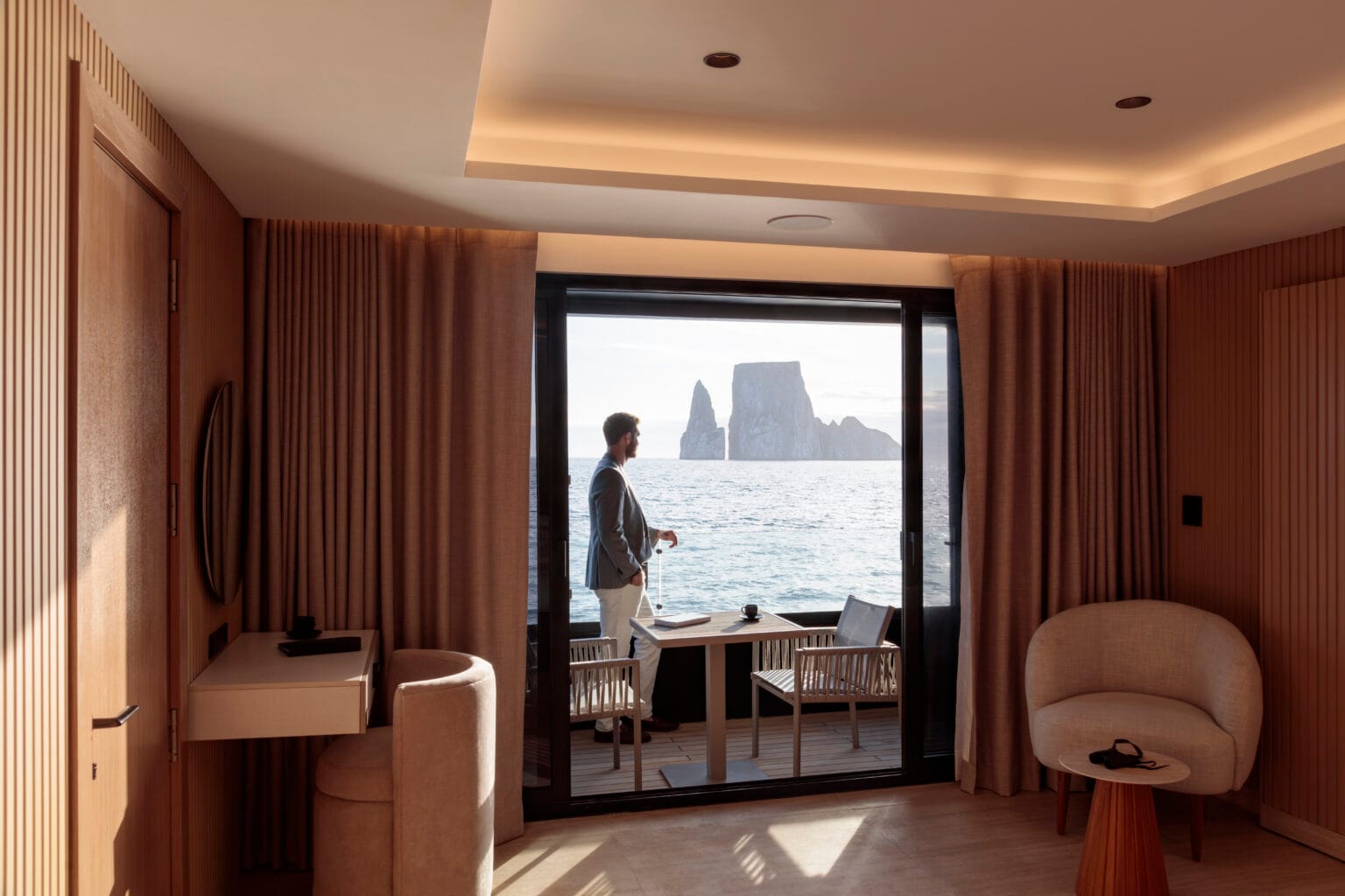 balcony 5 hermes galapagos mega catamaran