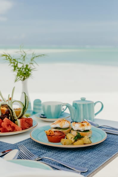 lux marijani zanzibar śniadanie