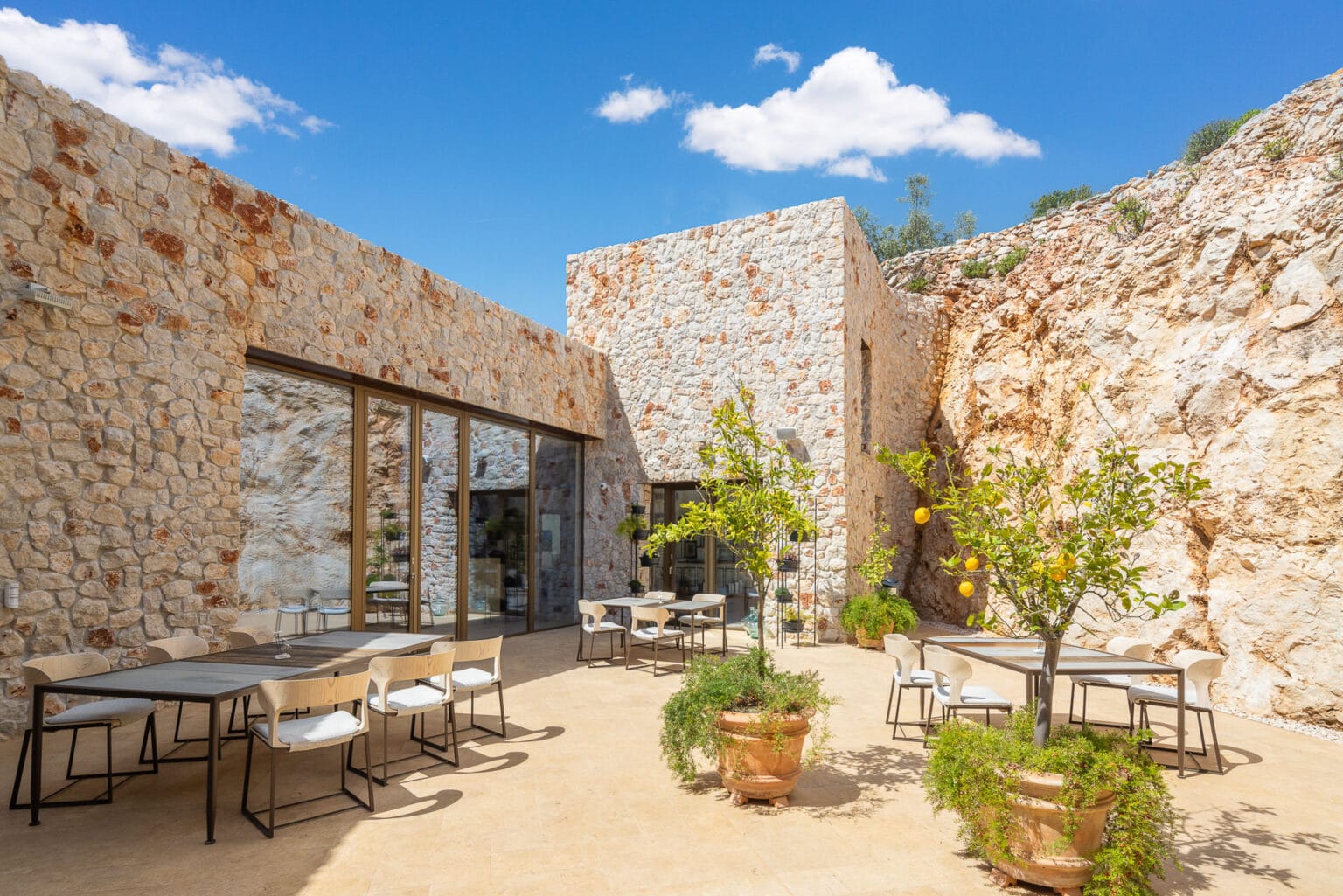 villa nai 3 3 restaurants 04