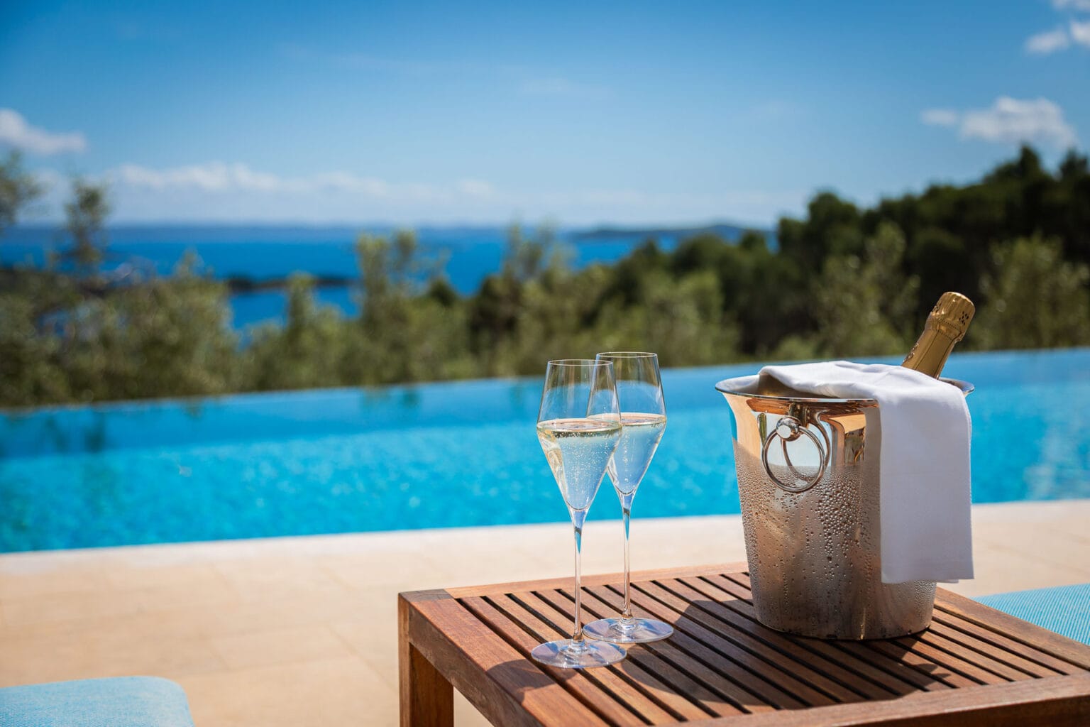 villa nai 3 3 swimming pool 03