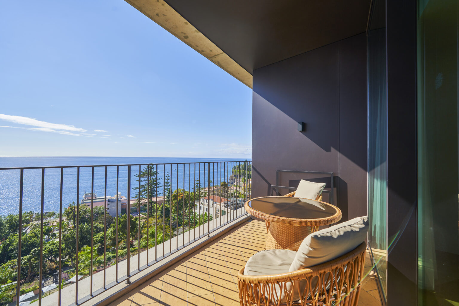 11 superior ocean suite 2