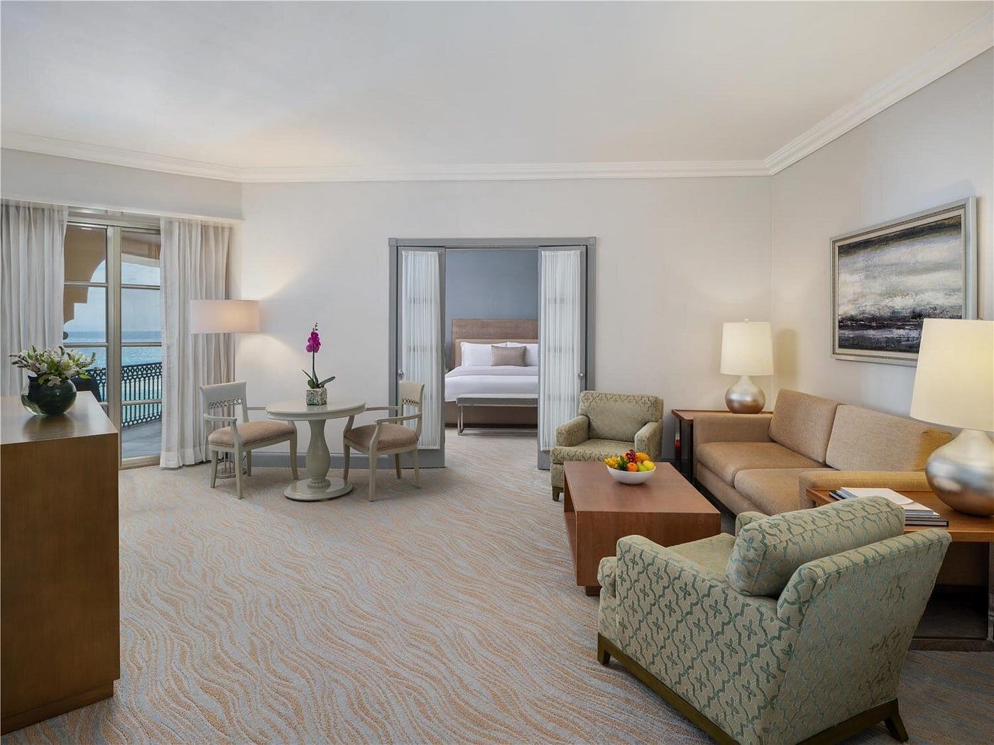 kempinski hotel cancún suite część wypoczynkowa