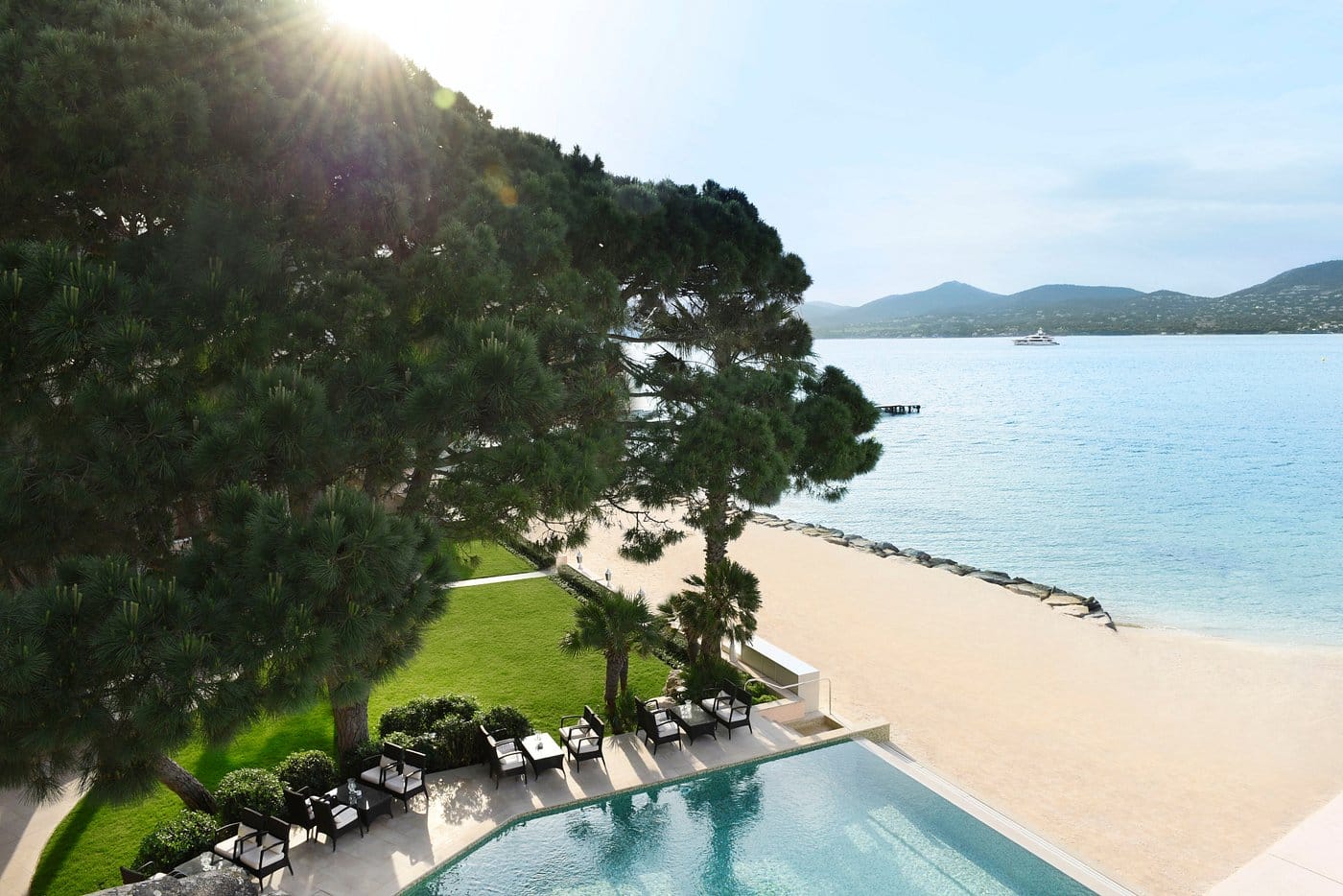 cheval blanc st tropez eye pool and beach