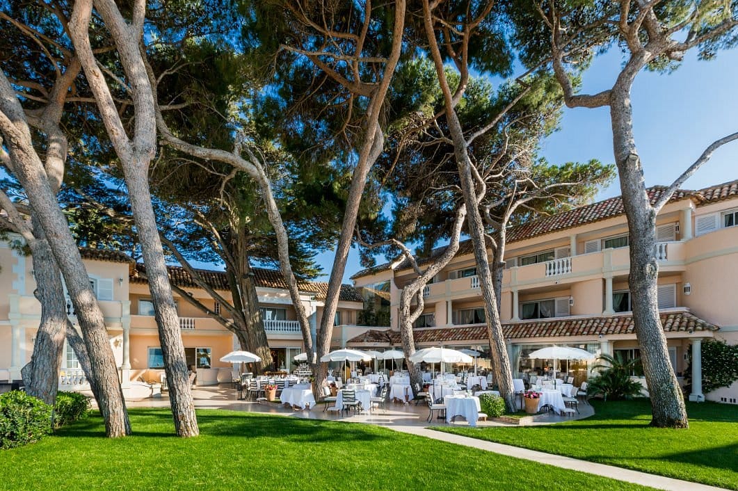 cheval blanc st tropez la vague d or terrasse