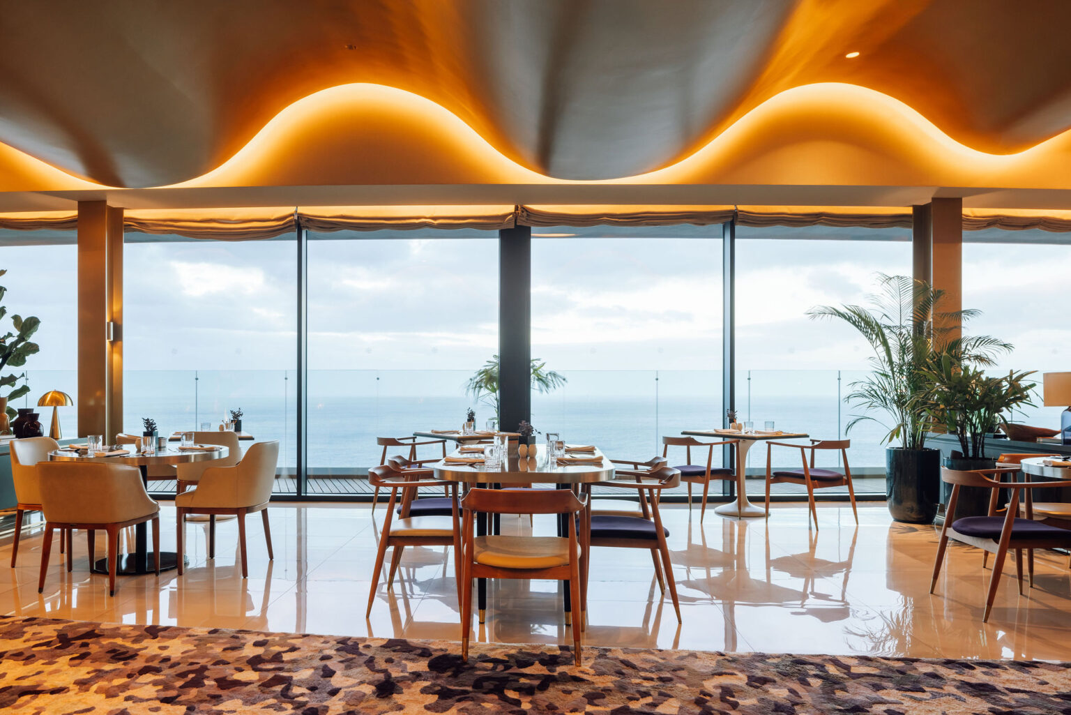 3 jacarandá restaurant 1