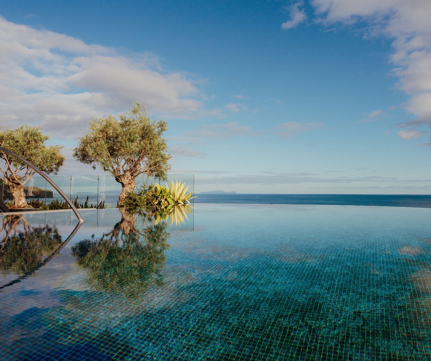 3 jacarandá pool 1