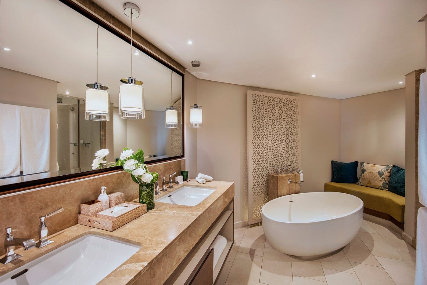 royal palm beachcomber ocean suite1