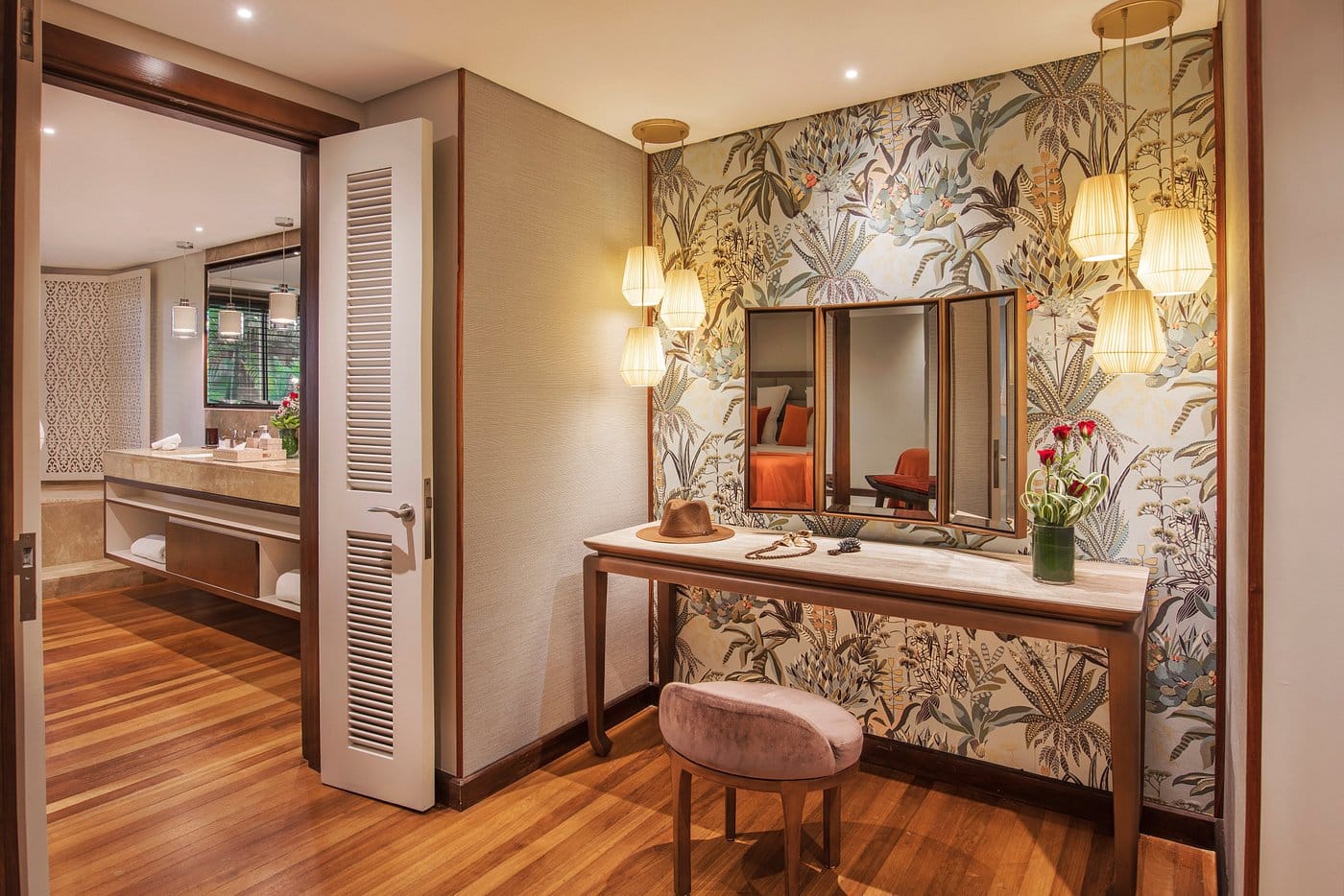 royal palm beachcomber romance suite