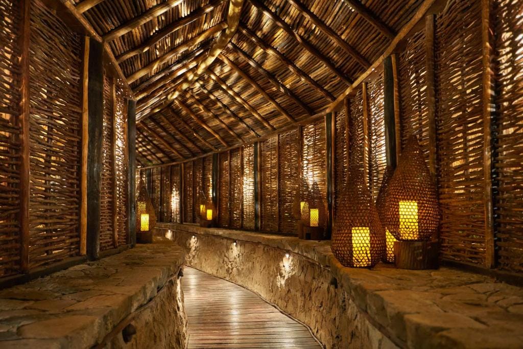 sugar beach a viceroy resort korytarze prowadzące do strefy wellness