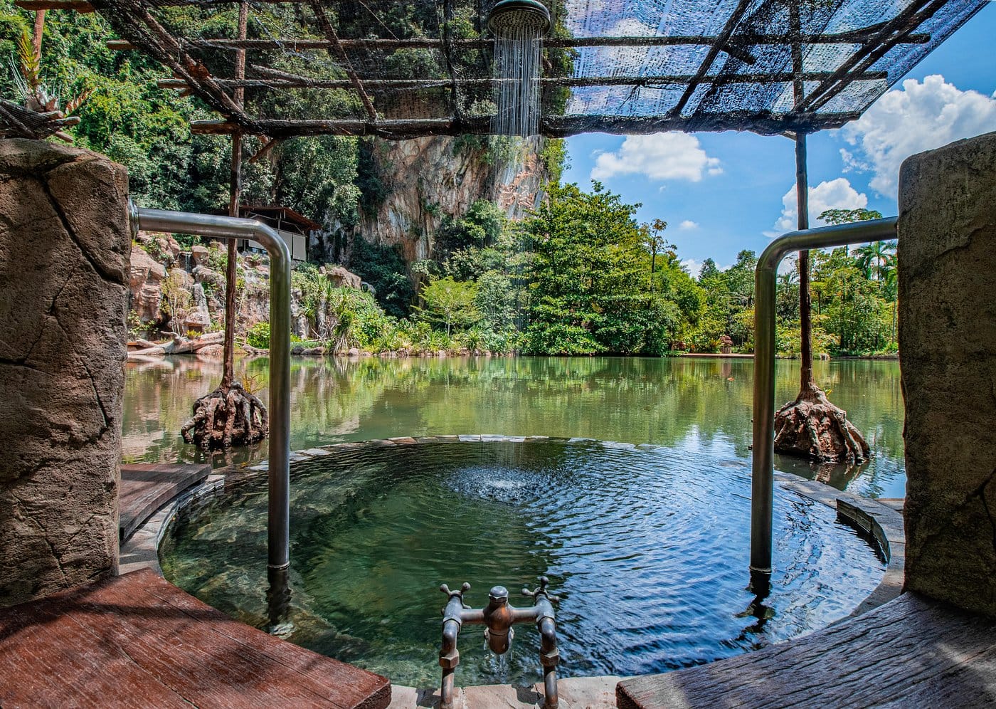 the banjaran hotsprings retreat hot dipping pool