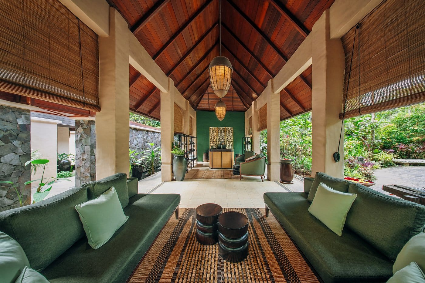the banjaran hotsprings retreat spa lobby