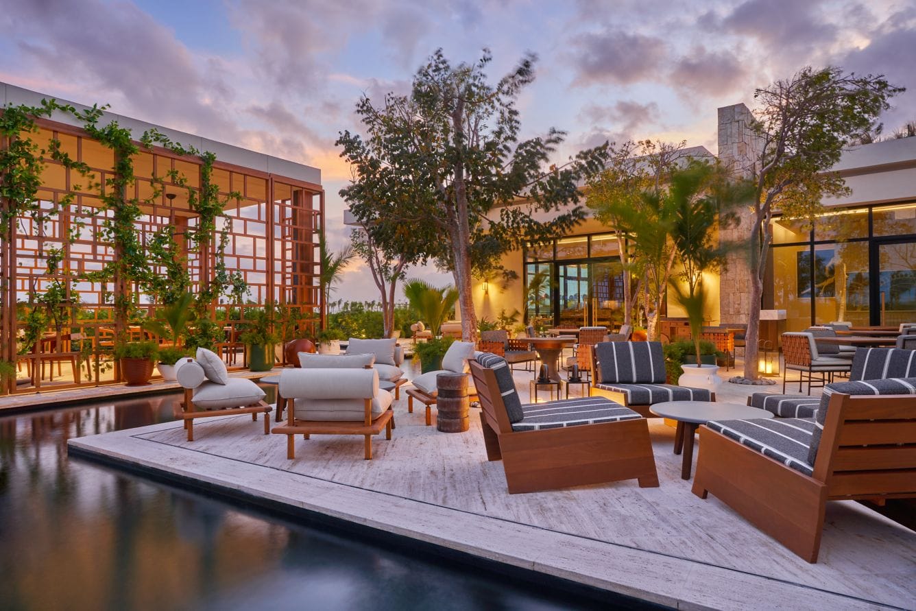 the st. regis kanai resort riviera maya toro restauracja