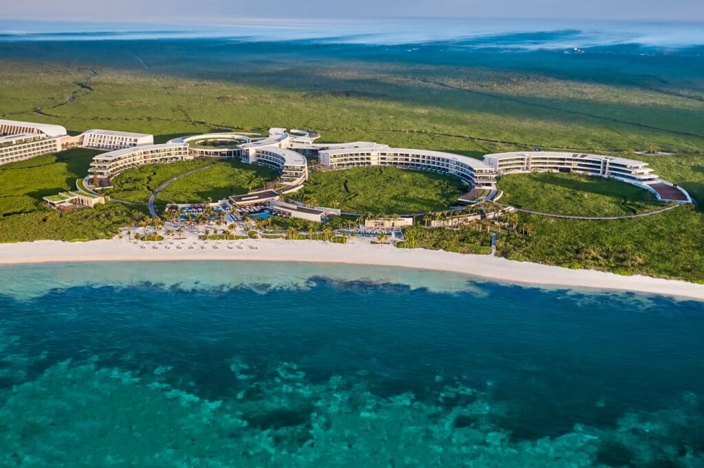 the st. regis kanai resort riviera maya widok na hotel