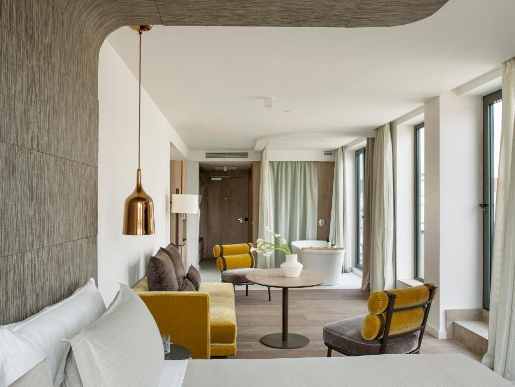 hotel me barcelona 7