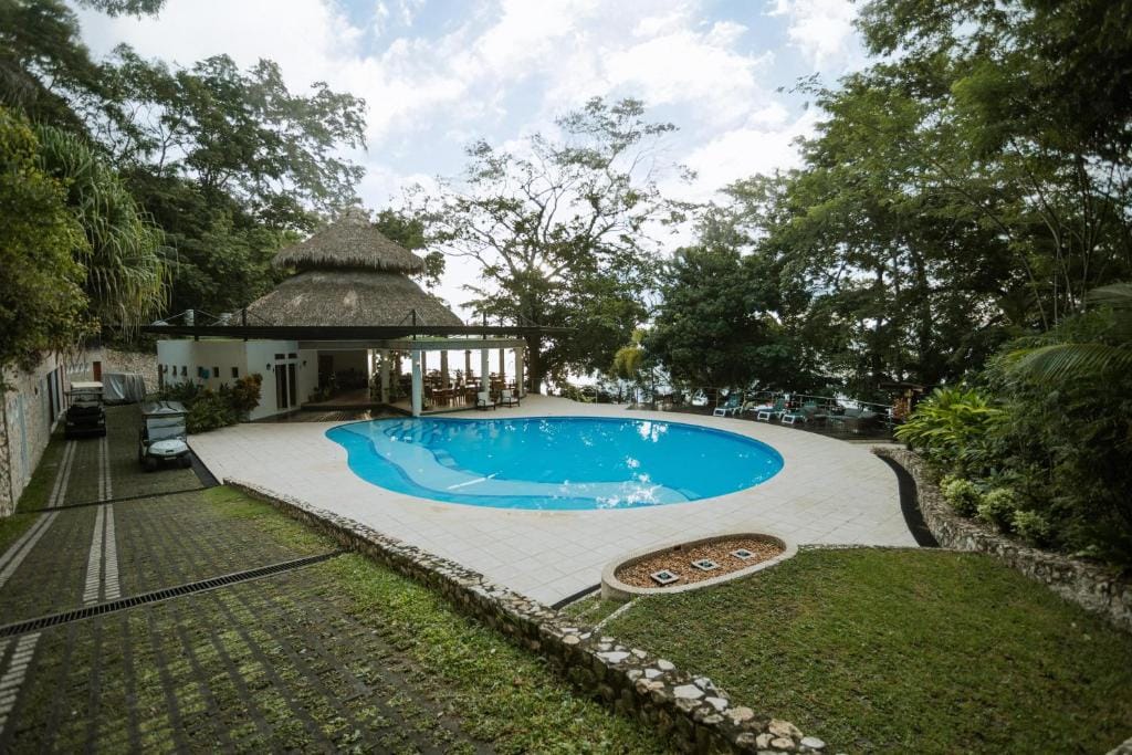 bolontiku boutique hotel basen zewnętrzny