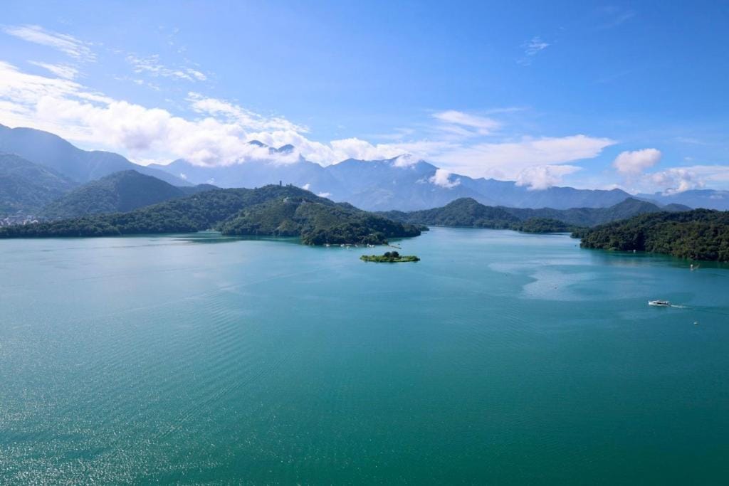 grand hilai sun moon lake 13