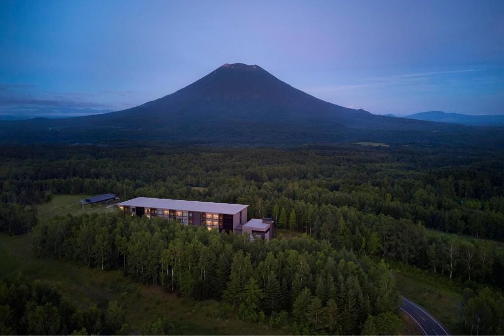 higashiyama niseko village a ritz carlton reserve hotel
