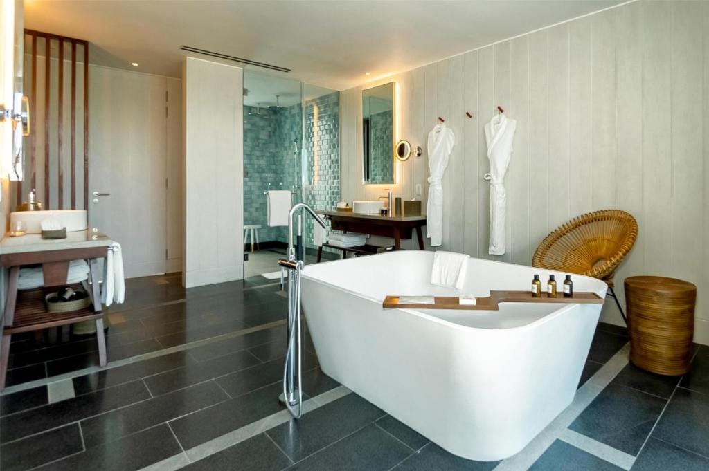 park hyatt st kitts łazienka z wanną