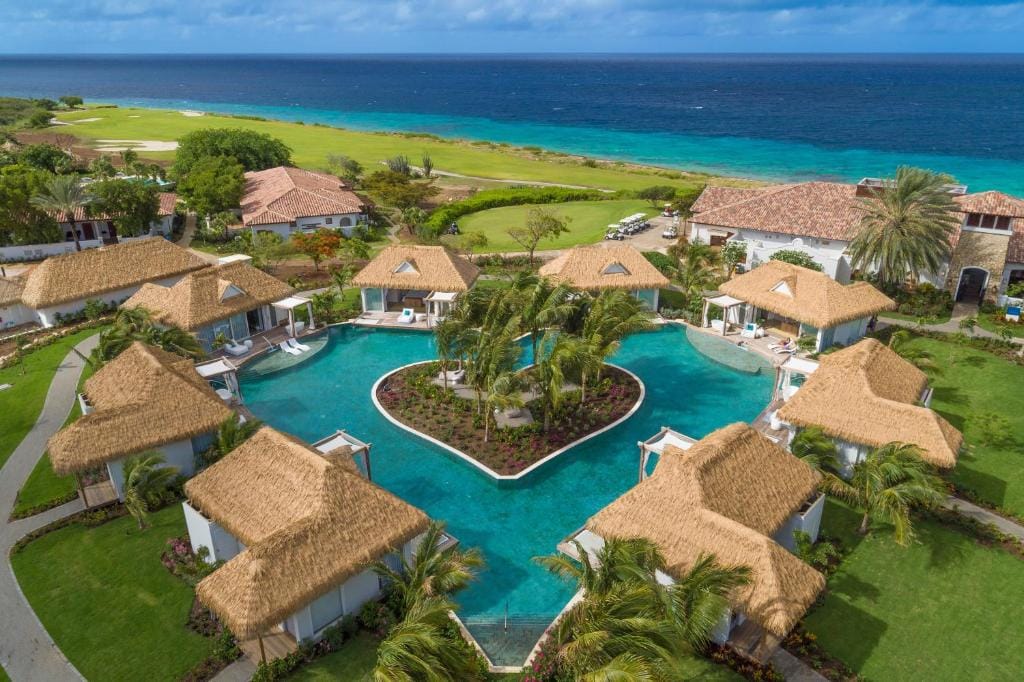 sandals royal curacao all inclusive couples olny - serce w ksztalcie basenu
