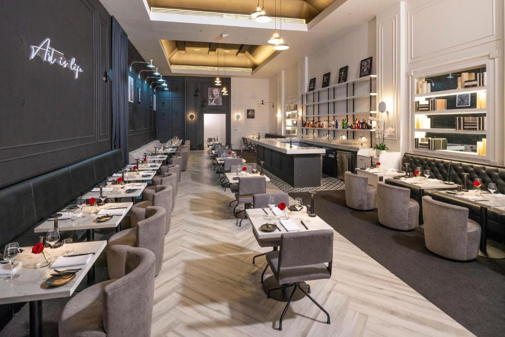 sandals royal curacao all inclusive couples only restauracja hotelowa wewnątrz