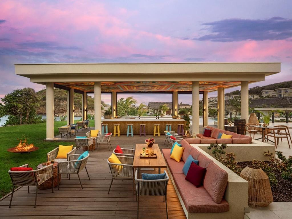 six senses la sagesse beach bar