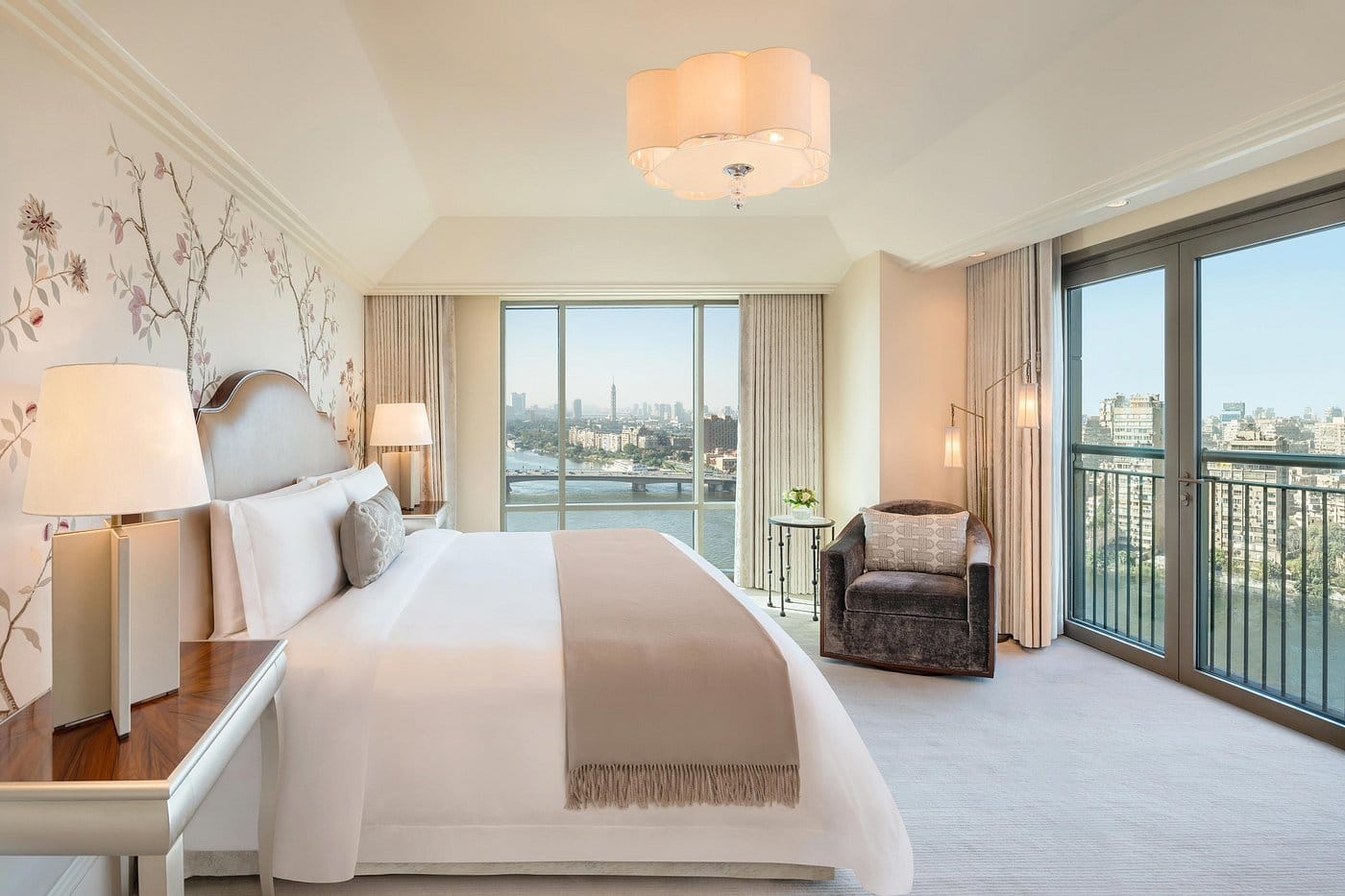 the st. regis cairo royal suite king bedroom