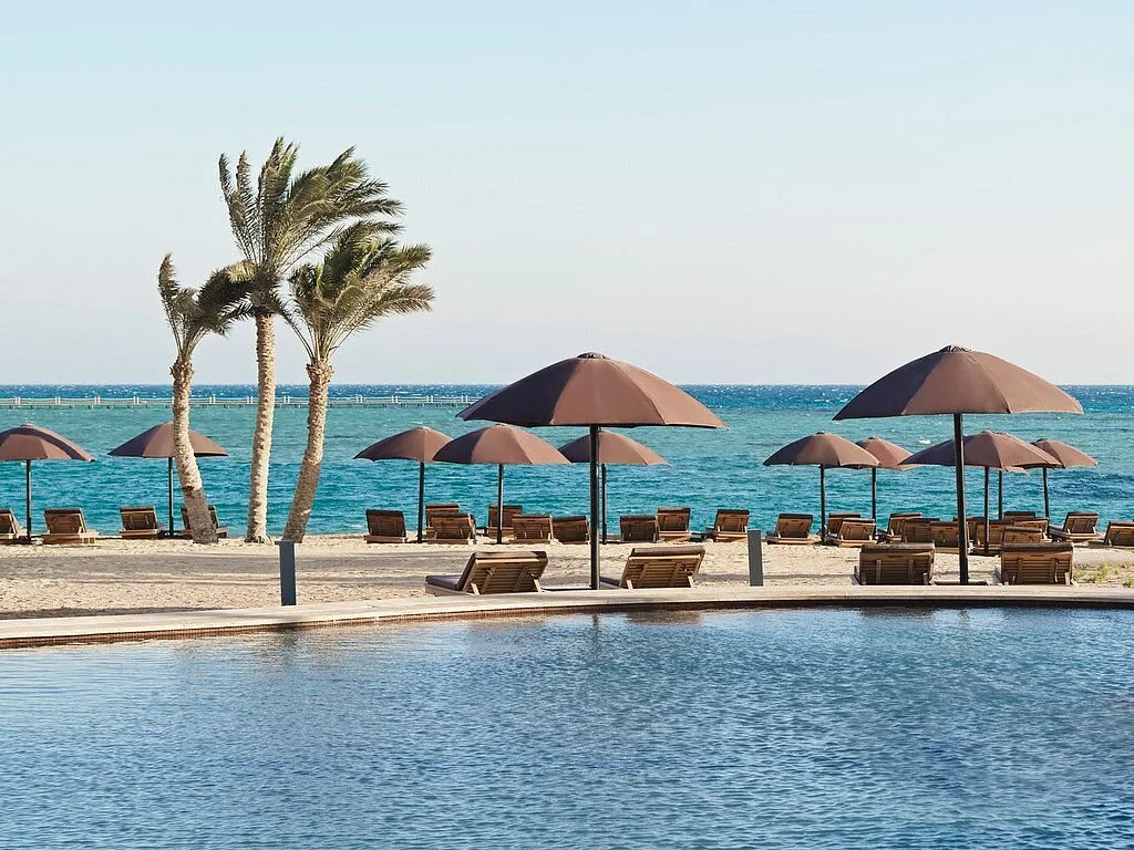 the chedi el gouna plaża i basen