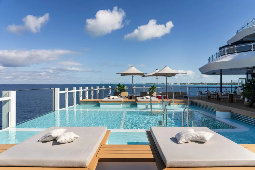 il 2024 beach house pool 002