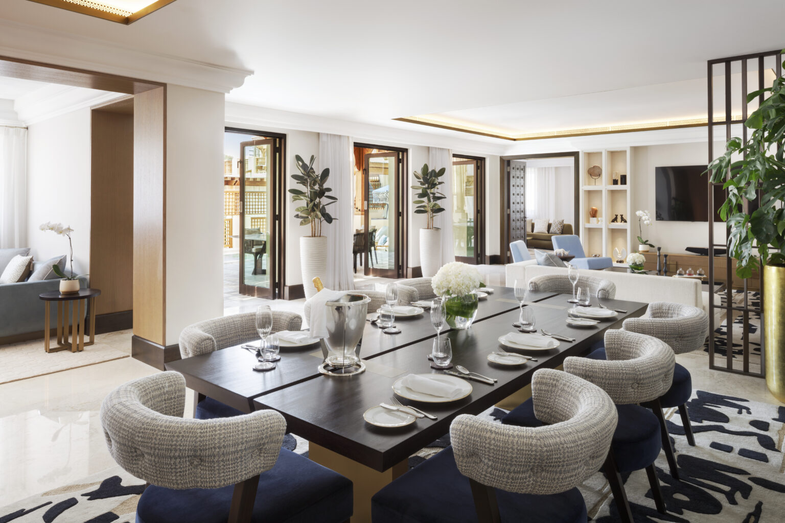 malakiya villas villa ayla dining area