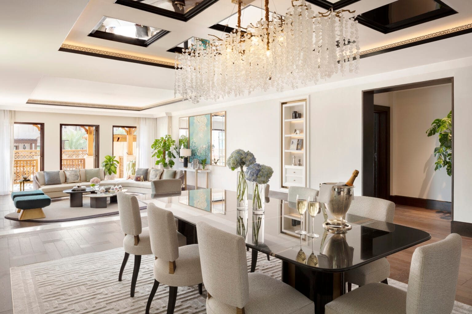 malakiya villas villa sama dining area