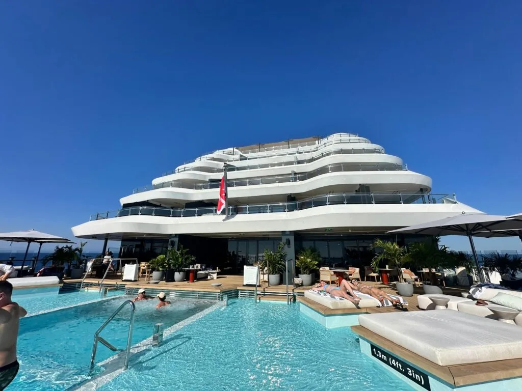 ritz cartlon yachts carter (13)