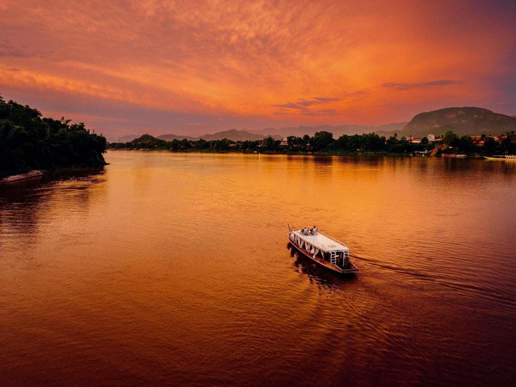 sofitel luang prabang zachód słońca