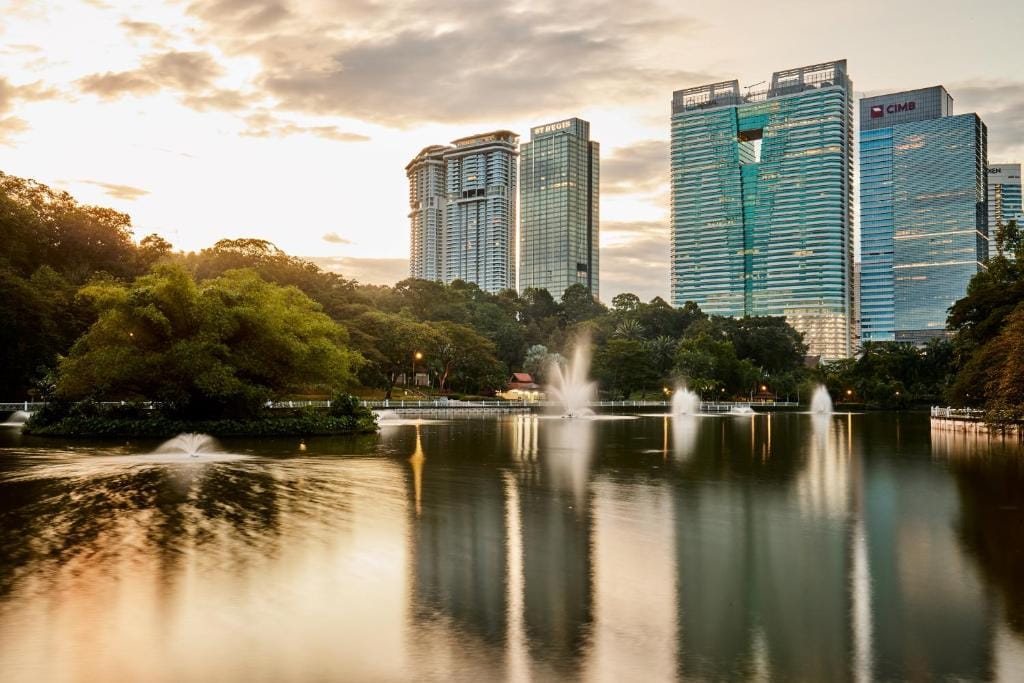 the st. regis kuala lumpur okolica