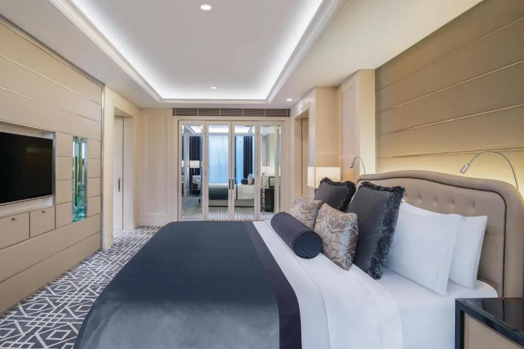 большая спальня в отеле St. Regis Kuala Lumpur