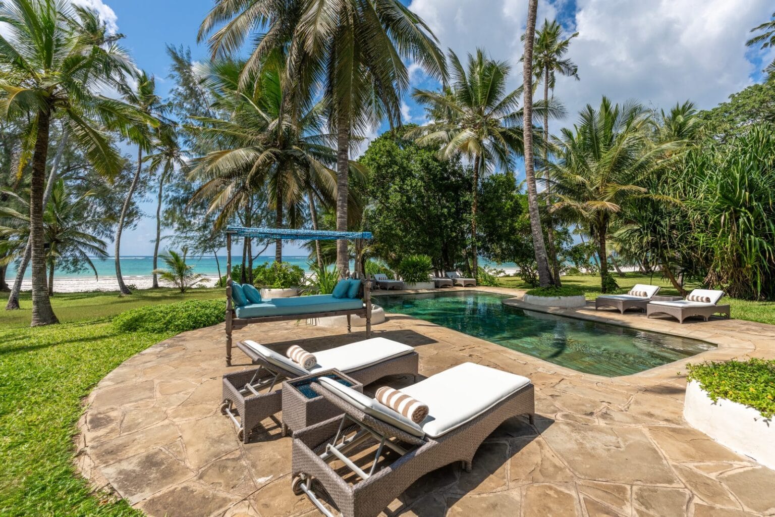 0013 white house july 2024 a7r8052 hdr 1600x1067