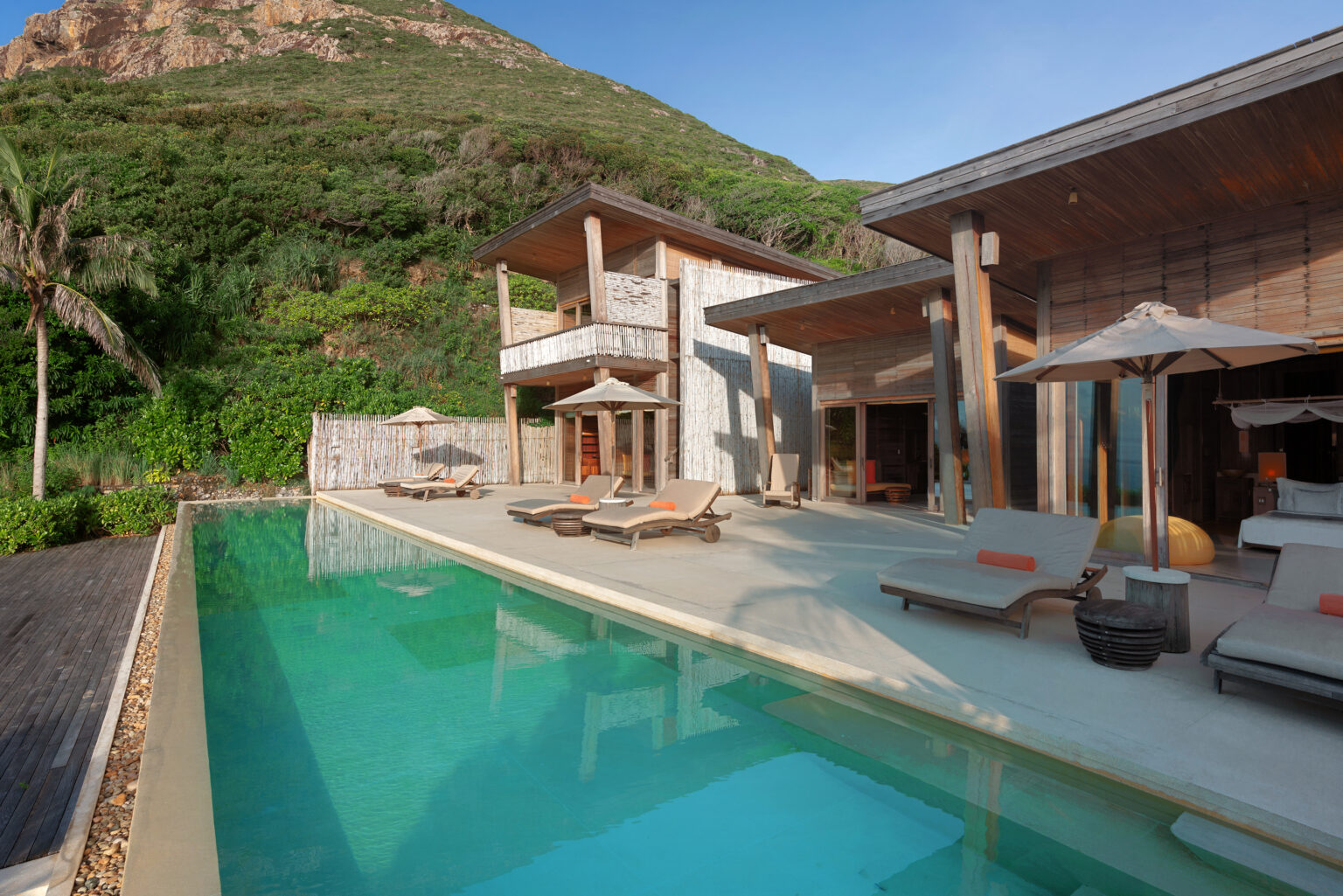 beachfront four bedroom pool villa (3)