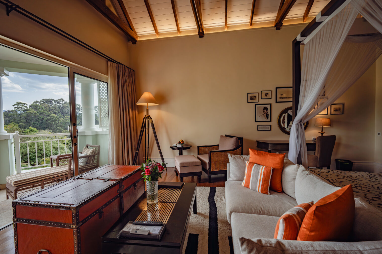 executive suite interior 2