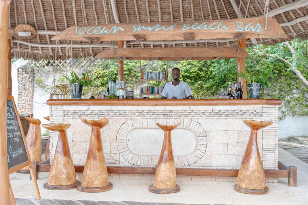 waterlovers beach resort bar przy plazy