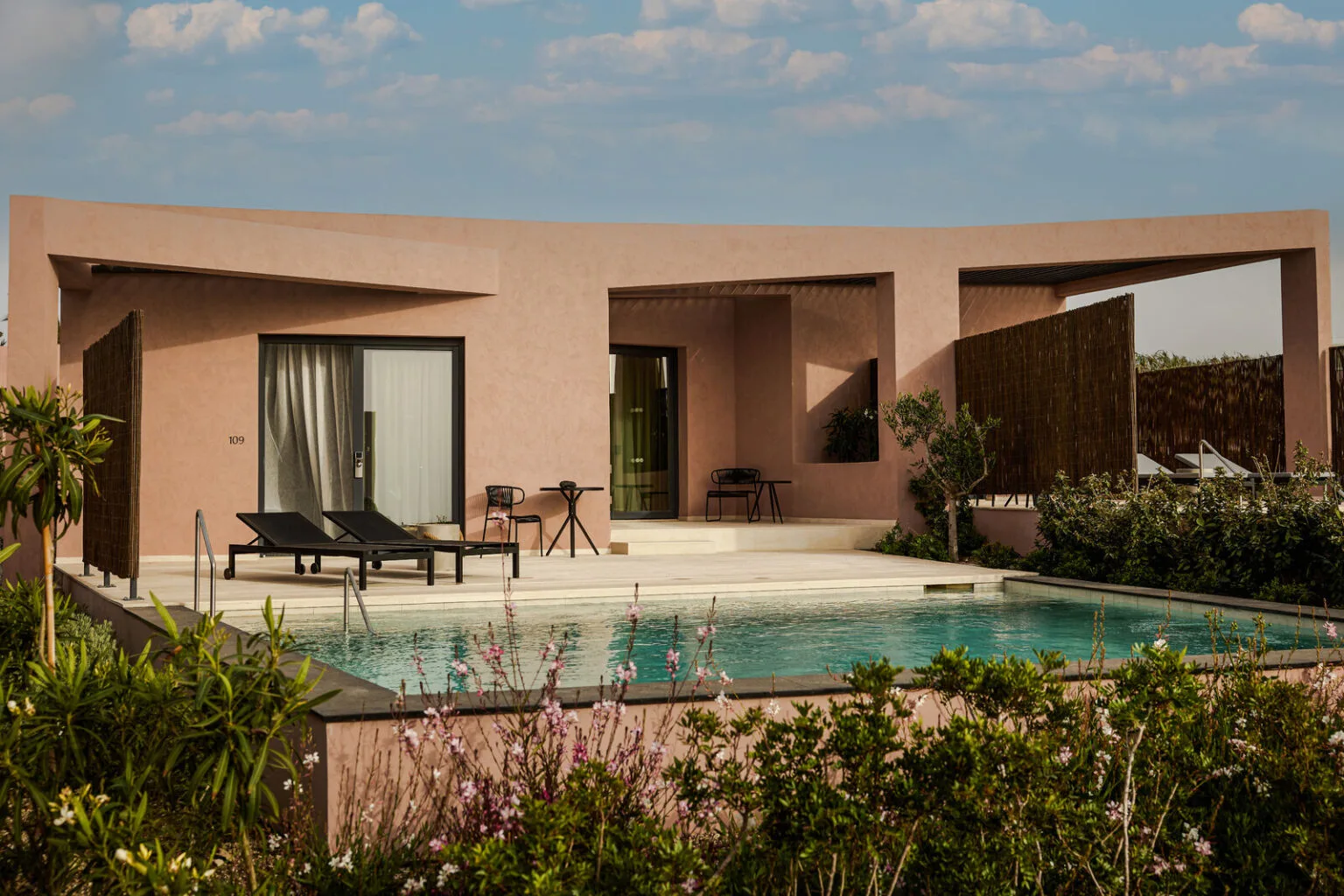 Domes Novos Santorini, офіс Carter Collection (11)