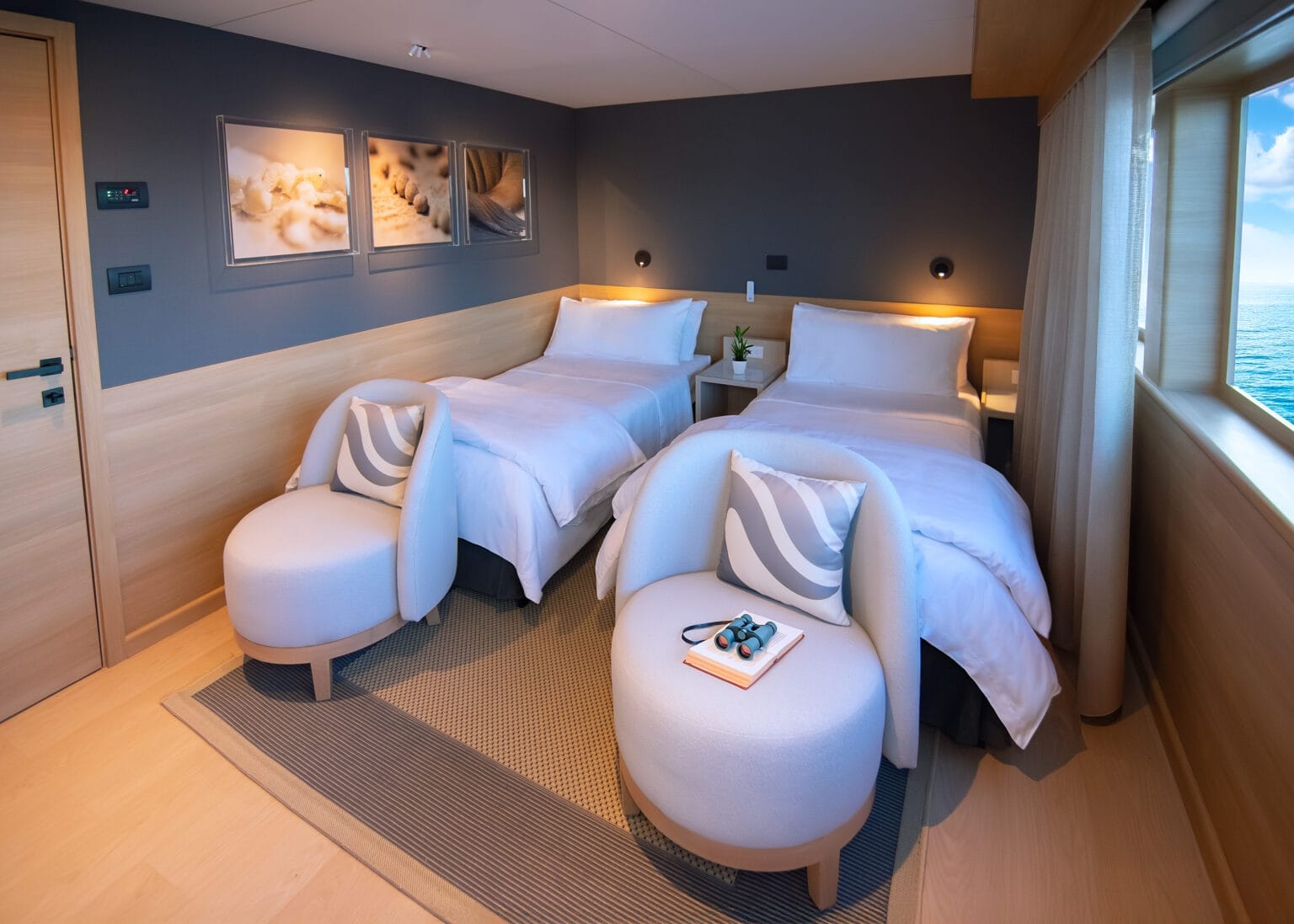 tribute panorama suite main deck