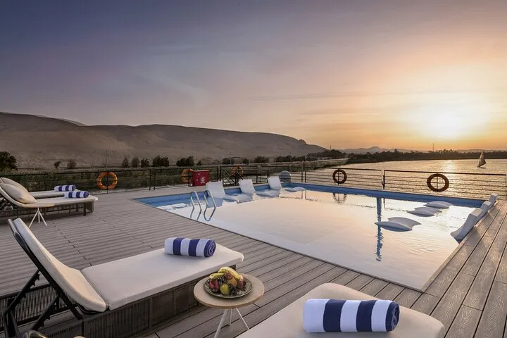 history of the boutique hotel nile cruise (5)