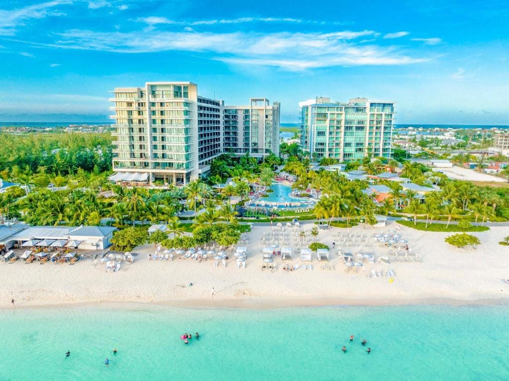 kimpton seafire resort budynek z lotu ptaka od plaży