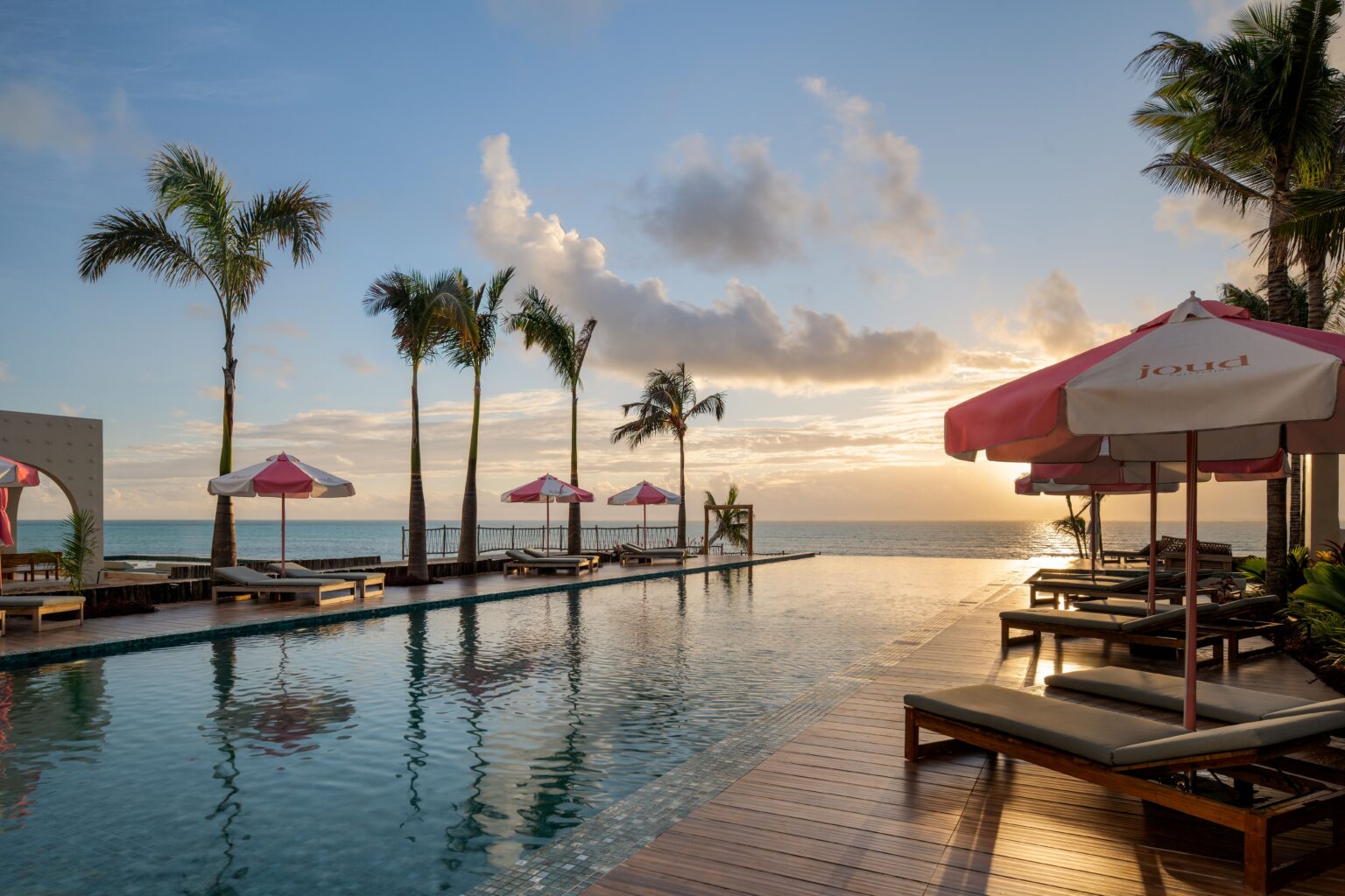 sunset pool joud