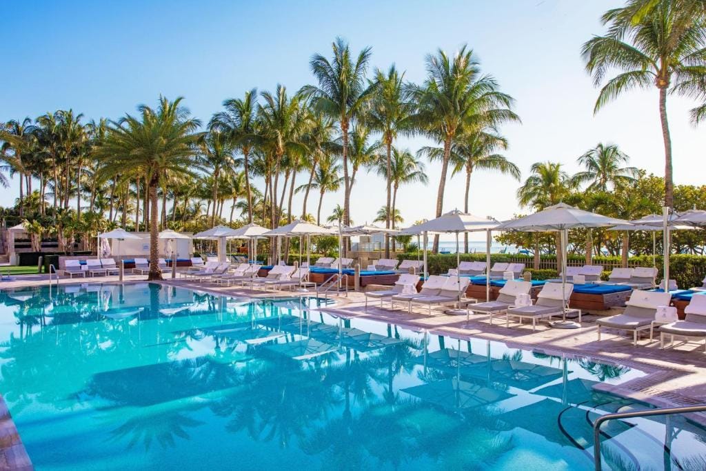 the st regis bal harbour resort basen zewnętrzny