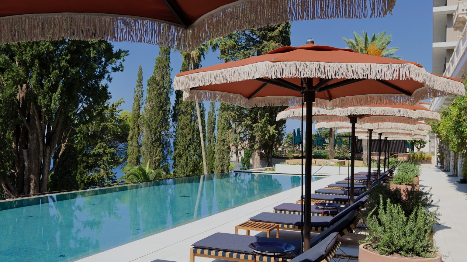 alh villaargentina outdoor pool 7