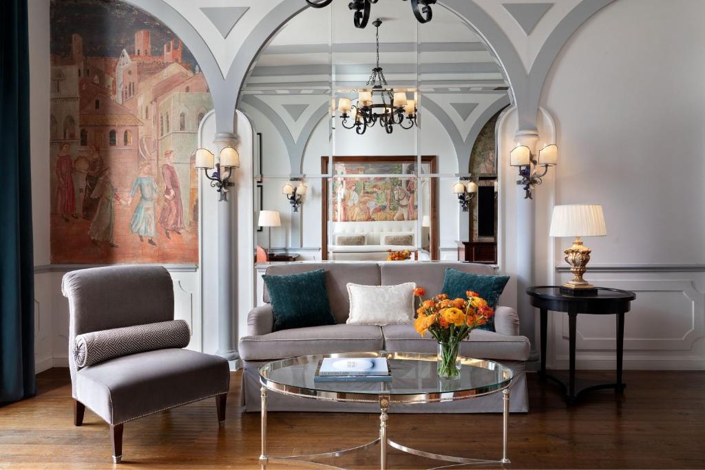 the st regis florence salon