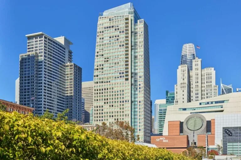 the st regis san francisco building facade