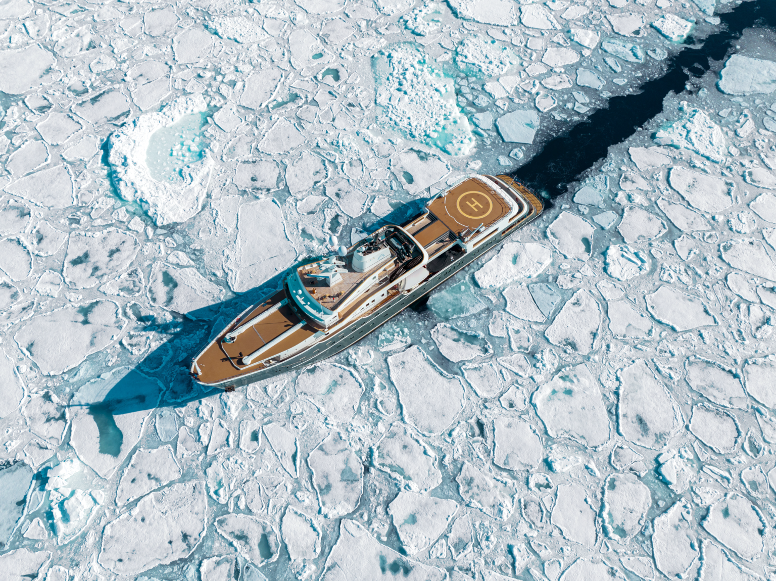aqua lares arctic 42
