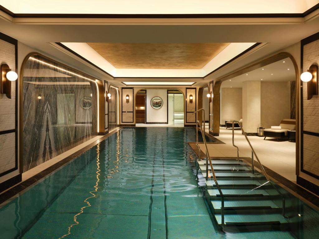 mandarin oriental vienna basen wewnętrzny