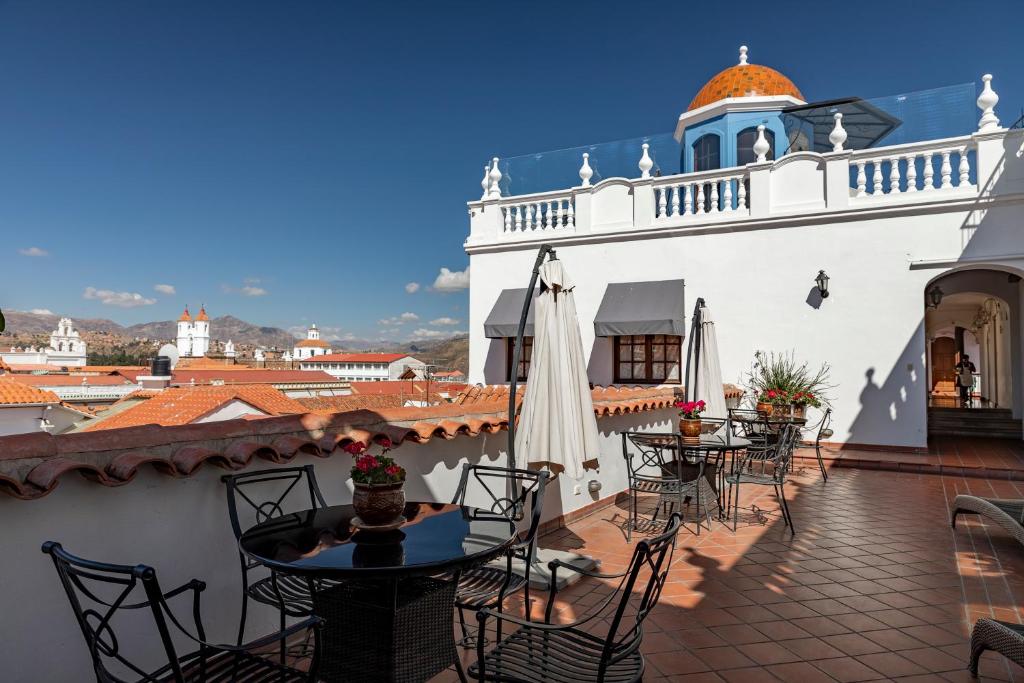 parador santa maria la real restauracja na zewnątrz taras na górze